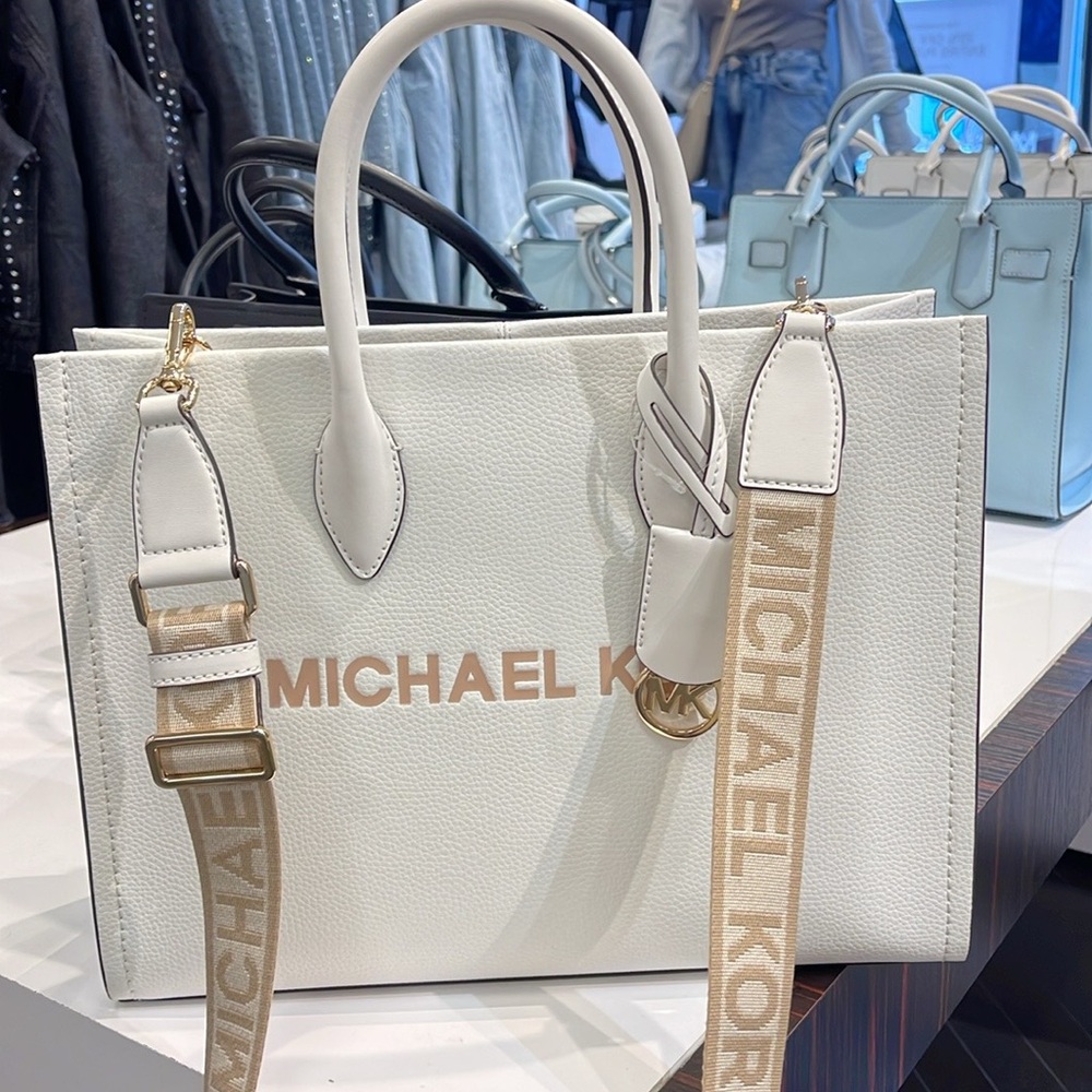 Michael Kors Mirella Medium East West Pebbled Leather Tote Shopper Bag MK EW
NWT - Picture 7 of 16